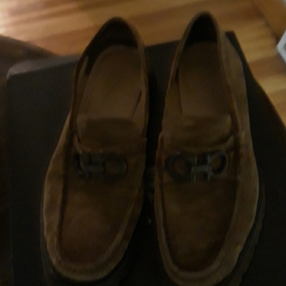 Ferragamo shoes - Picture 2 of 2